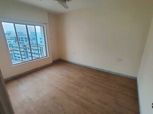 Room in 3 BHK Apartment at Zircon Ventures CHS Ltd, Viman Nagar – for Sale