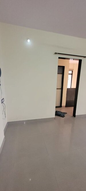 Room in 1 RK Apartment at Beauty Heights, Bhandup West – for Sale