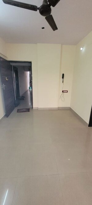 Room in 1 RK Apartment at Beauty Heights, Bhandup West – for Sale