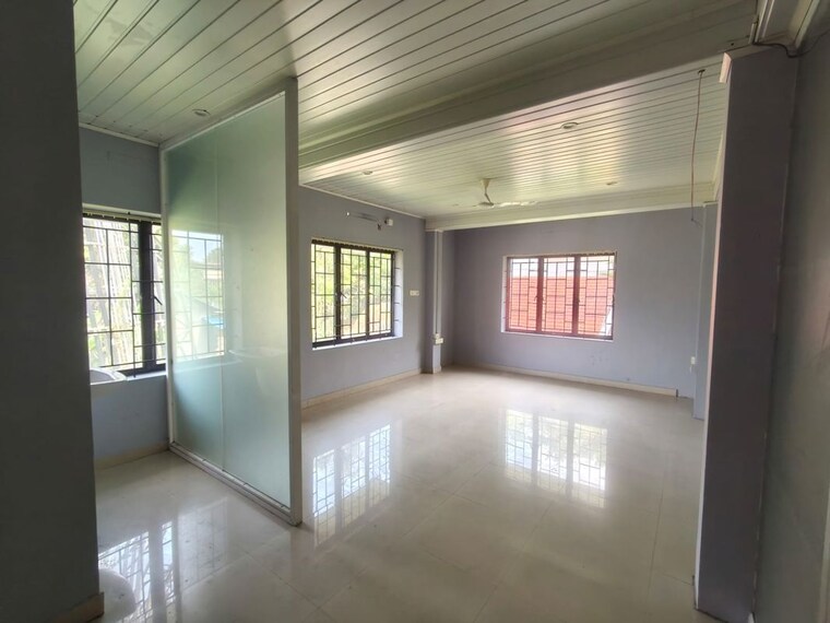 Room, tripunithura Commercial Office Space 1300 Sq.Ft. In Tripunithura Kochi 10249343