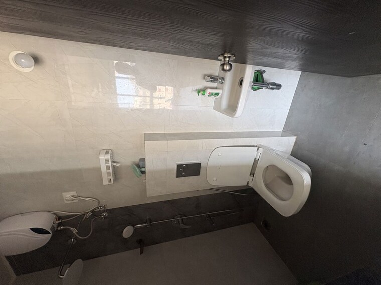 Bathroom, the-baya-junction 1 Bedroom 428 Sq.Ft. Apartment In Chembur Mumbai 10249337