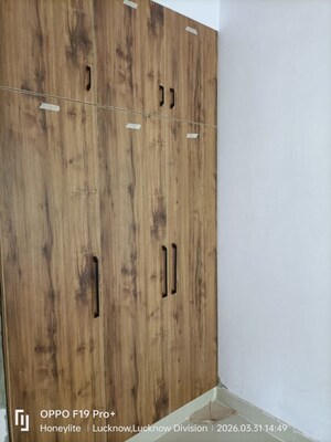 Furnished Amenities in 2 BHK Apartment at LDA Anubhuti Apartment, Aliganj – for Rent