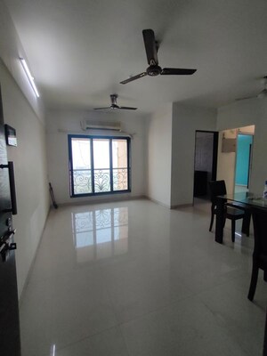 Room in 2 BHK Apartment at Mayfair Hillcrest, Powai – for Rent