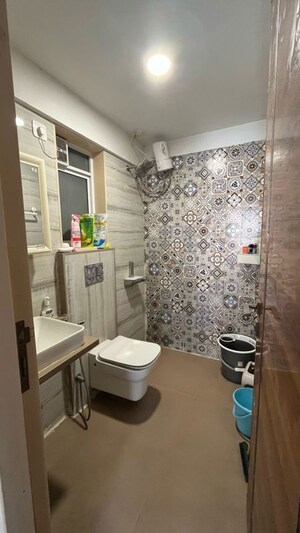 Bathroom in 2 BHK Apartment at Pant Nagar – for Rent