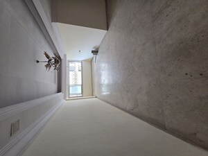 Room in 2 BHK Apartment at Maruti Complex, Shelar – for Rent