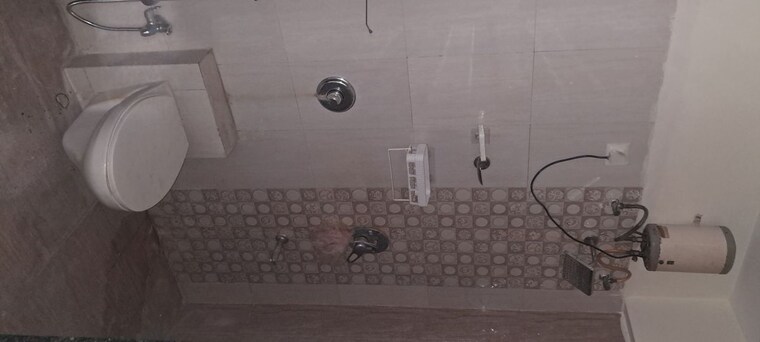 Bathroom, goldfinger-kataria-tamara 3 Bedroom 1500 Sq.Ft. Apartment In Rahatani Pune 10243830