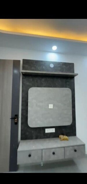 Furnished Amenities in 2 BHK Builder Floor at Dwarka Mor – for Sale