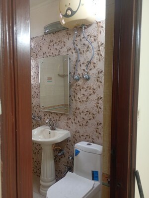 Bathroom in 3 BHK Apartment at Sector 4 Dwarka – for Rent
