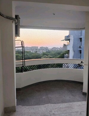 Bathroom in 3 BHK Apartment at Sector 12 Dwarka – for Rent