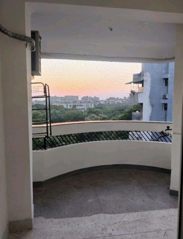 Bathroom, sector 12 dwarka 3 Bedroom 1700 Sq.Ft. Apartment In Sector 12 Dwarka Delhi 10249511