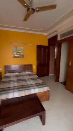 3.5 BHK + Servant Room Apartment For Rent in Sector 12 Dwarka