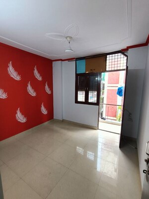 Room in 2 BHK Builder Floor at Malviya Nagar – for Rent