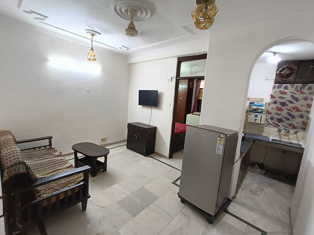 1 BHK Builder Floor For Rent in Malviya Nagar