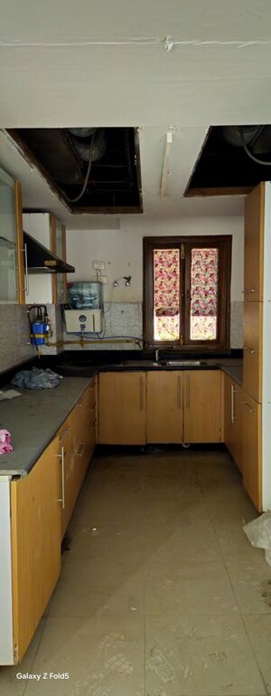 Kitchen in 3.5 BHK Apartment at Sector 12 Dwarka – for Rent