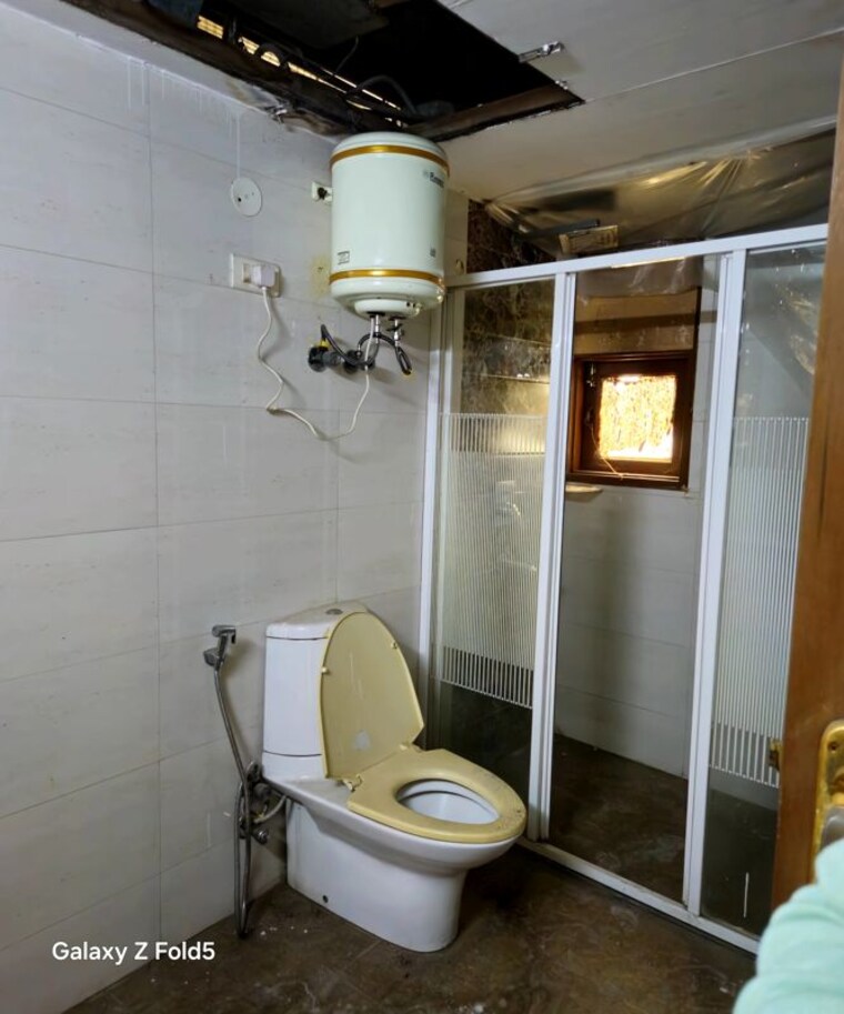 Attached Bathroom, sector 12 dwarka 3.5 Bedroom 2200 Sq.Ft. Apartment In Sector 12 Dwarka Delhi 10249548