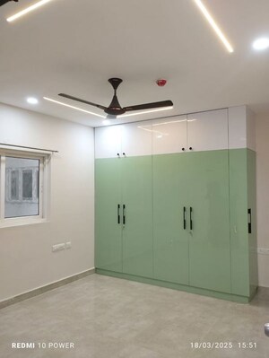 Room in 2.5 BHK Apartment at Candeur 40, Miyapur – for Rent