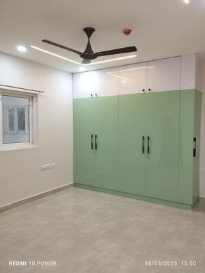 Room in 2.5 BHK Apartment at Candeur 40, Miyapur – for Rent