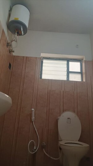 Bathroom in 2.5 BHK Apartment at Candeur 40, Miyapur – for Rent