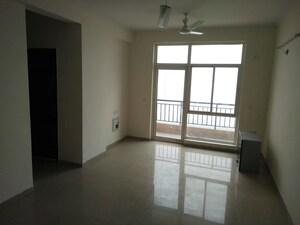 Room in 3 BHK Apartment at Omaxe City, Omaxe City – for Sale