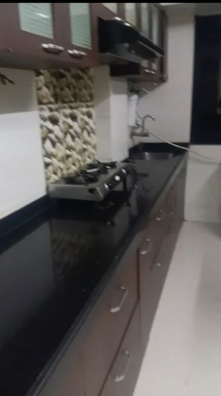 Kitchen, dheeraj-darshan 1 Bedroom 582 Sq.Ft. Apartment In Jogeshwari East Mumbai 10249586