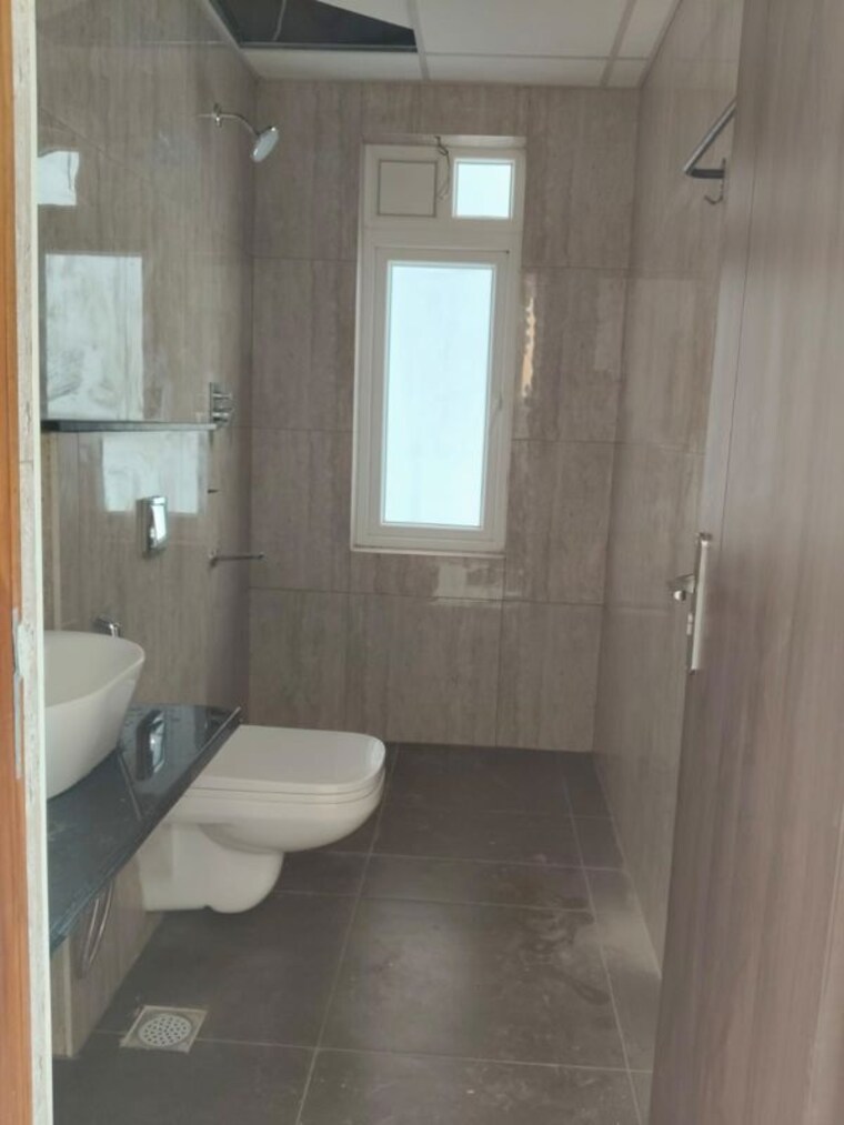 Bathroom, hallmark-treasor 3 Bedroom 2540 Sq.Ft. Apartment In Narsingi Hyderabad 10249588