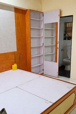 1 BHK + Extra Room Apartment For Rent in Raunak 108