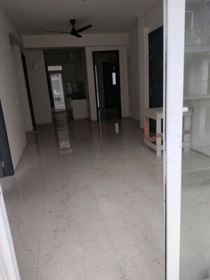 Room in 2.5 BHK Builder Floor at Smart World Gems, Sector 89 – for Rent