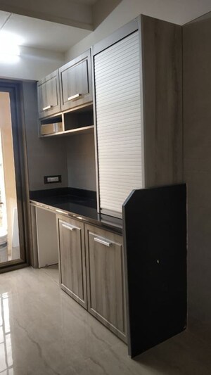 Bathroom in 2.5 BHK Apartment at Palacia Kingston Phase 2, Ghodbunder Road – for Sale