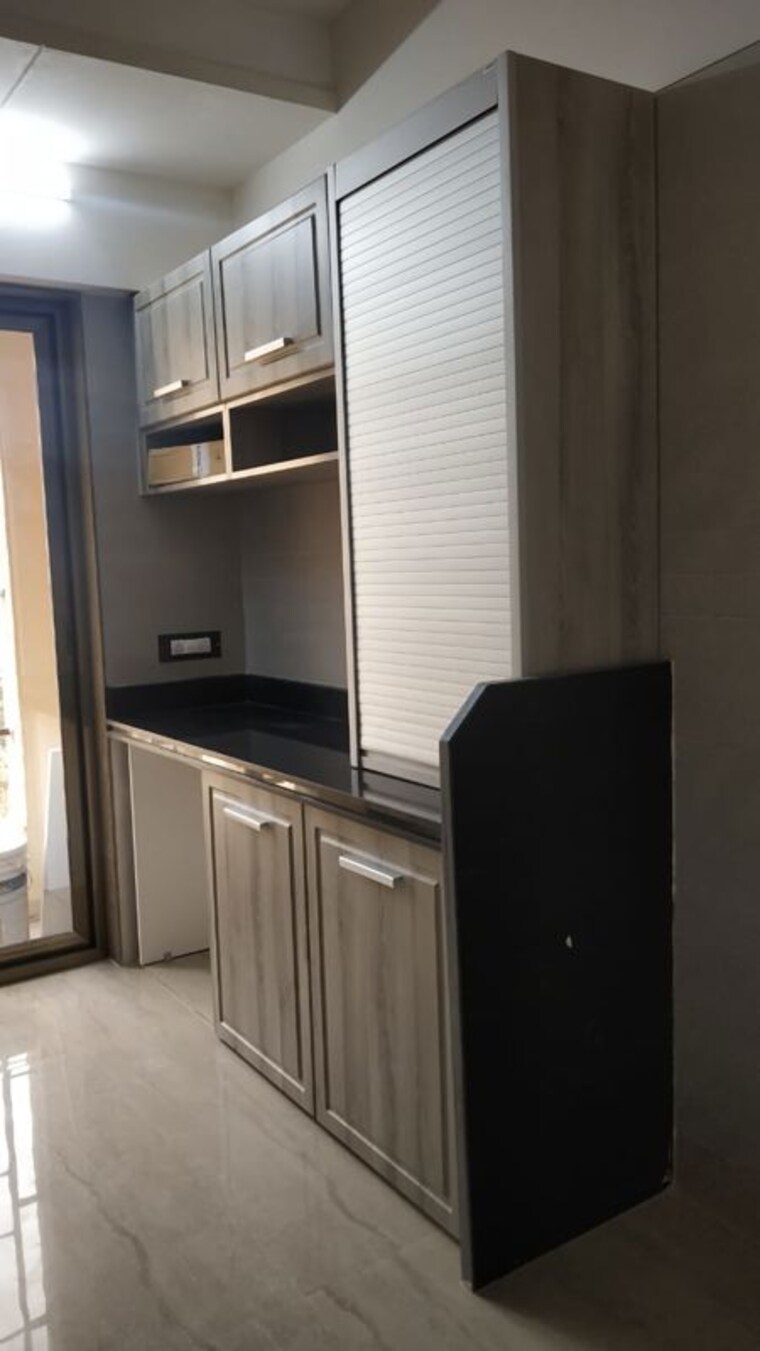 Bathroom, palacia-kingston-phase-2 2.5 Bedroom 811 Sq.Ft. Apartment In Ghodbunder Road Thane 10249633