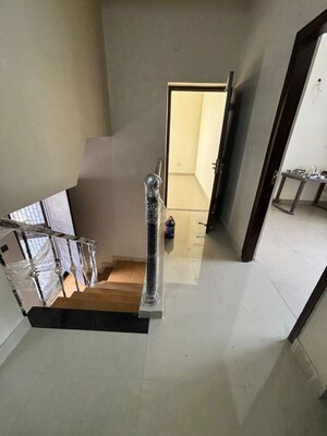 Staircase in 5 BHK Apartment at Saket – for Rent