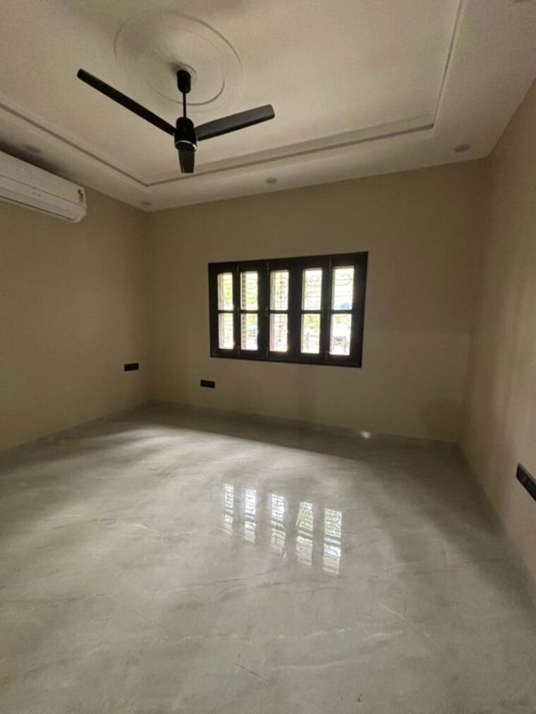 Room, saket 5 Bedroom 2500 Sq.Ft. Apartment In Saket Delhi 10234938