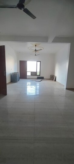 4 BHK Builder Floor For Rent in Sector 85