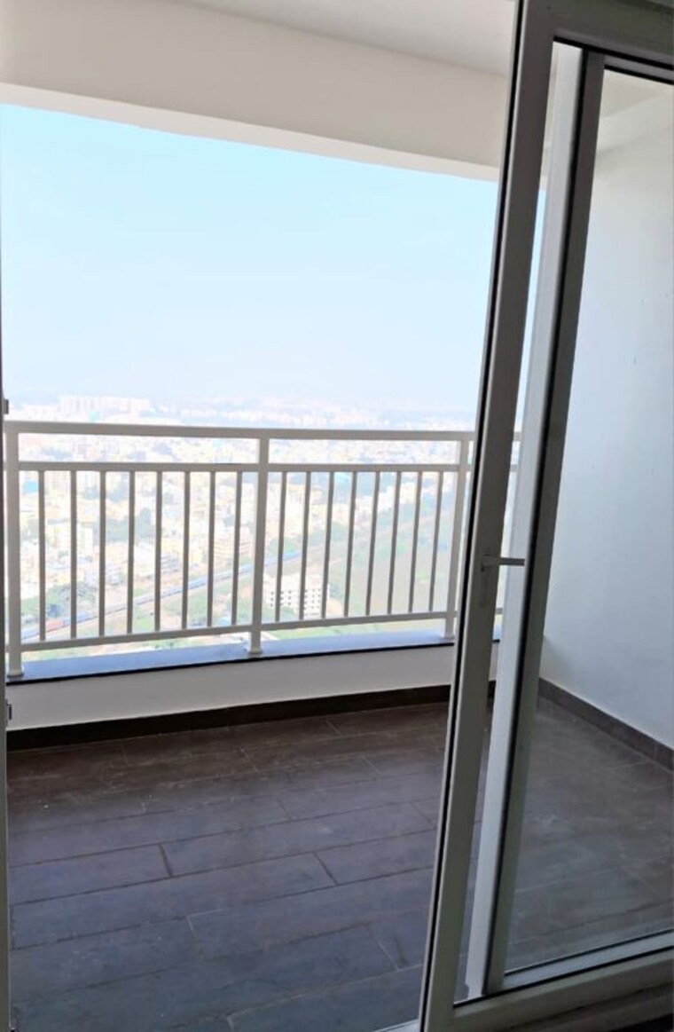 Balcony, candeur-crescent 3 Bedroom 1875 Sq.Ft. Apartment In Serilingampally Hyderabad 10249647