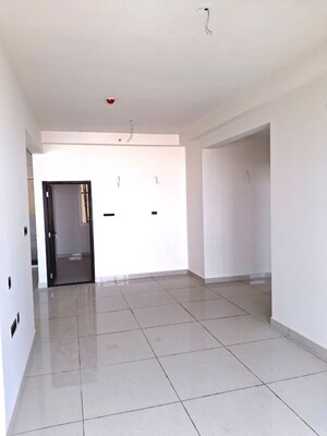Room in 3 BHK Apartment at Candeur Crescent, Serilingampally – for Sale