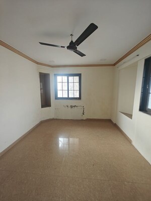 Room in 5 BHK Apartment at Balaji Towers Nerul, Nerul – for Rent