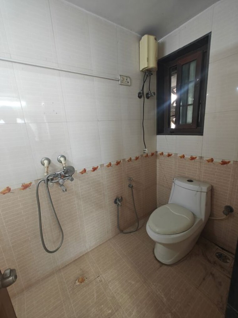 Bathroom, balaji-towers-nerul 5 Bedroom 2800 Sq.Ft. Apartment In Nerul Navi Mumbai 10249646