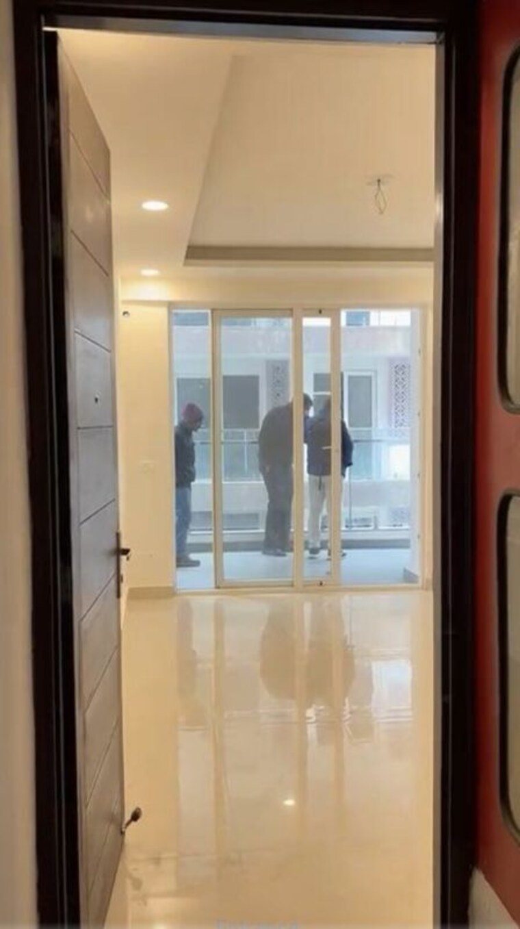 undefined, nimbus-express-park-view-ii 2 Bedroom 678 Sq.Ft. Apartment In Chi V Greater Noida Greater Noida 10249668