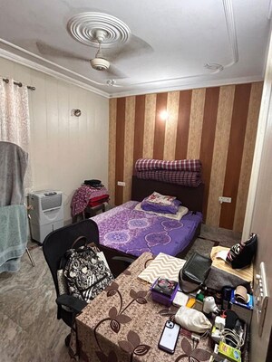 Team Area in 2 BHK Apartment at Chattarpur – for Rent