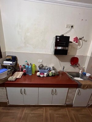 Team Area in 2 BHK Apartment at Chattarpur – for Rent