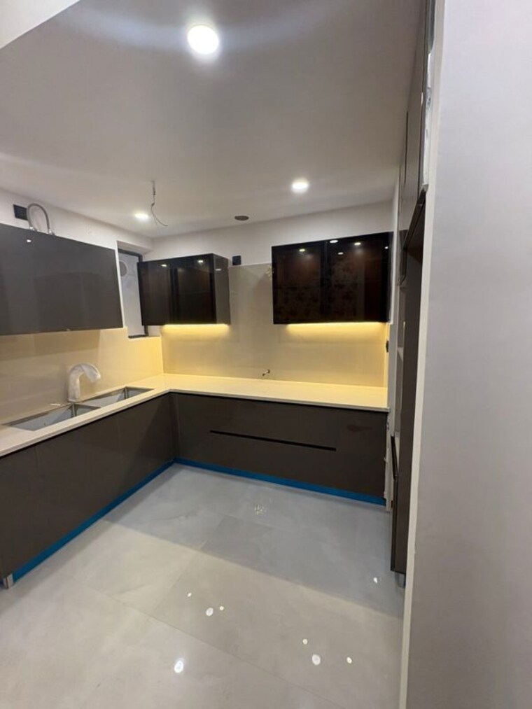 Kitchen, shri-northview-avenue 3 Bedroom 150 Sq.Yd. Apartment In Dyalpur Zirakpur 10249684