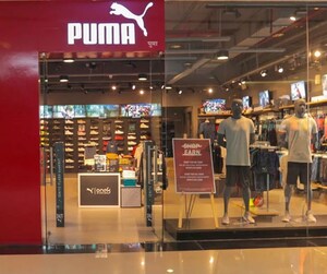  Showroom For Sale in Crossing Republic