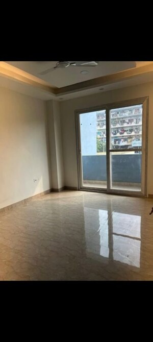 Room in 3 BHK Builder Floor at Sector 57 – for Sale