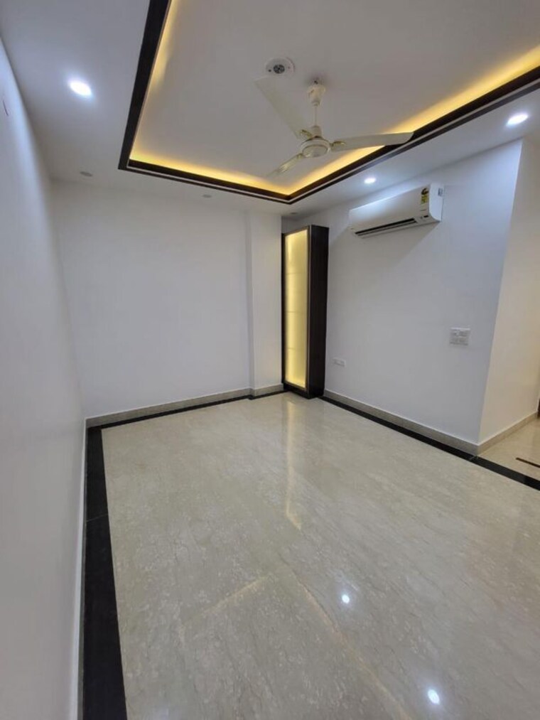 Room, kalkaji 2 Bedroom 1000 Sq.Ft. Builder Floor In Kalkaji Delhi 10249727