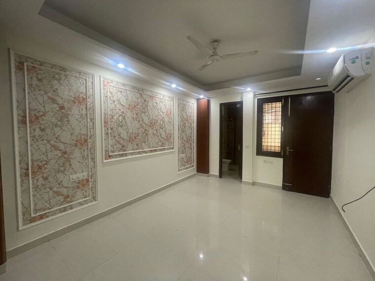Room, ardee-city 3 Bedroom 2000 Sq.Ft. Builder Floor In Sector 52 Gurgaon 10249735