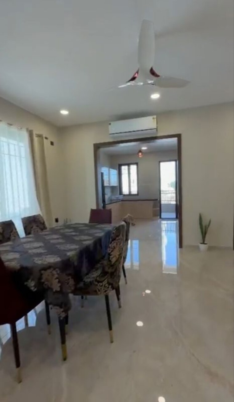 Dining area, queens road 3 Bedroom 2253 Sq.Ft. Apartment In Queens Road Bangalore 10249734