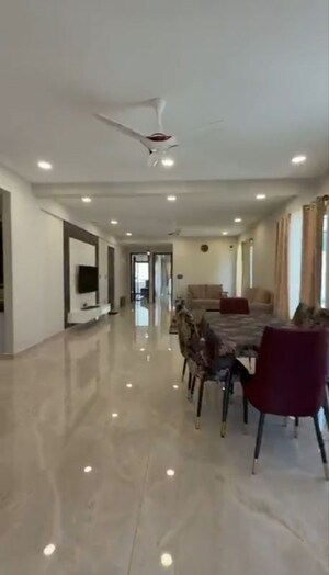 Living Room in 3 BHK Apartment at Queens Road – for Rent