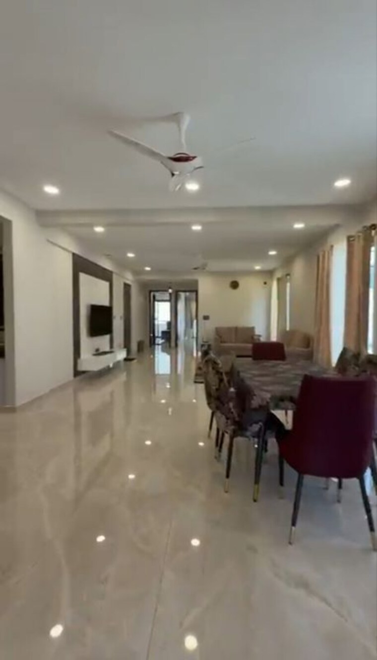 Living Room, queens road 3 Bedroom 2253 Sq.Ft. Apartment In Queens Road Bangalore 10249734