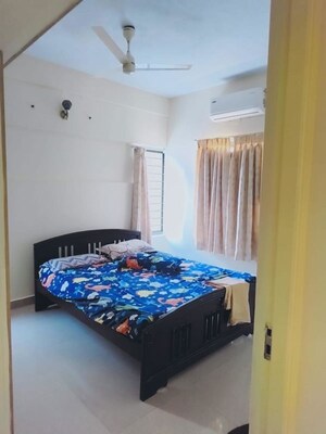 Bedroom in 2 BHK Apartment at Aminjikarai – for Sale