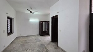 Room in 4 BHK Villa at Sainik Farm – for Rent