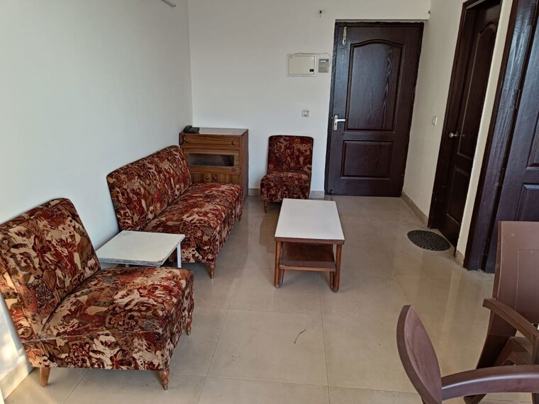 Living Room, aditya-celebrity-homes 1 Bedroom 550 Sq.Ft. Apartment In Sector 76 Noida 10249748